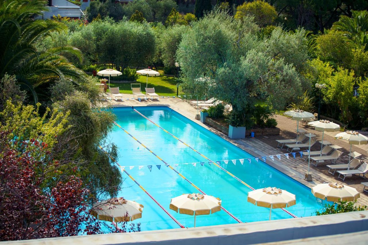 Residence Solemaremma カスティリオーネ・デッラ・ペスカーイア エクステリア 写真