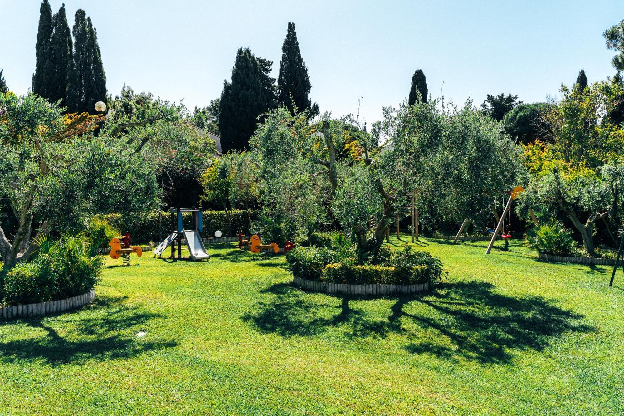Residence Solemaremma カスティリオーネ・デッラ・ペスカーイア エクステリア 写真