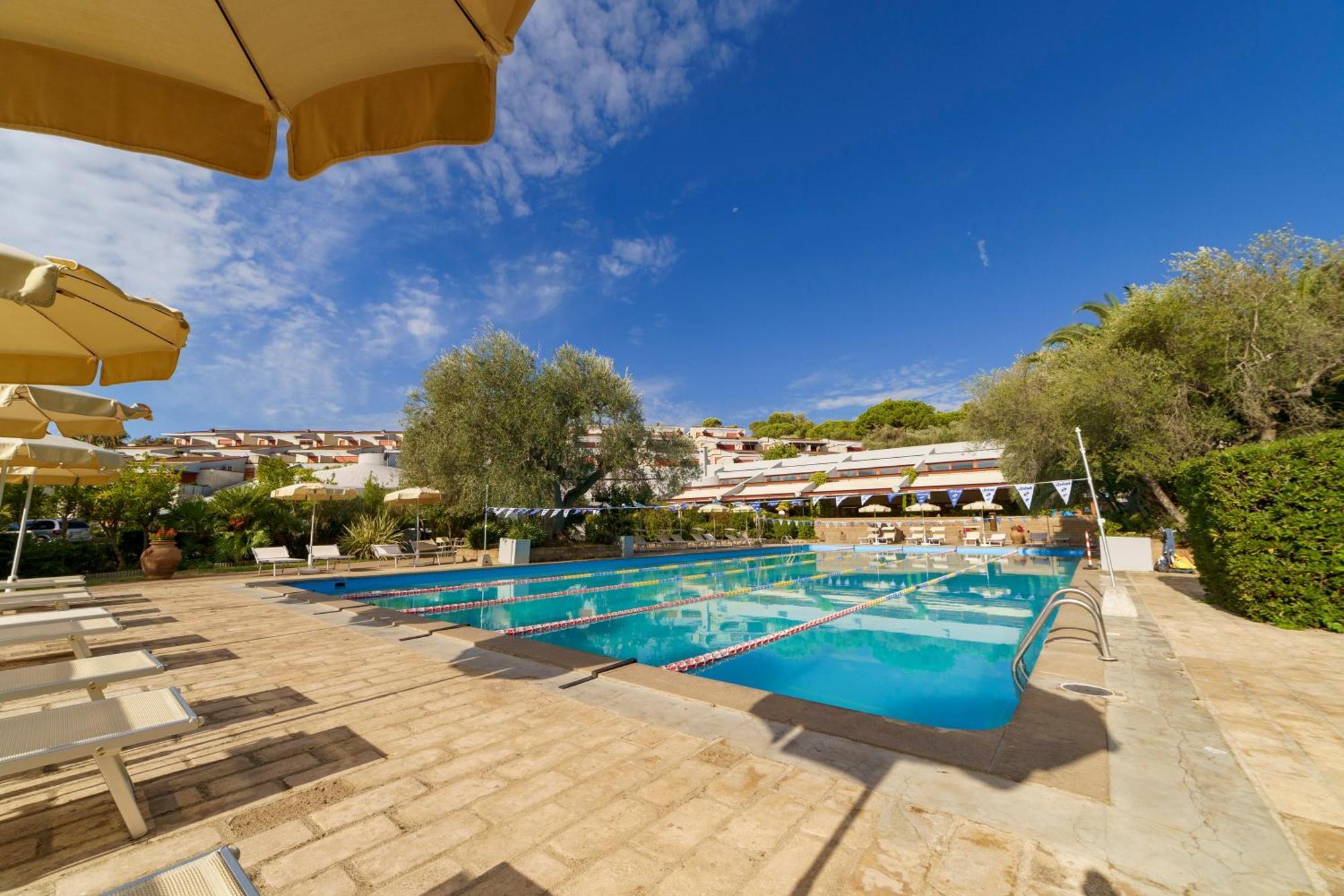 Residence Solemaremma カスティリオーネ・デッラ・ペスカーイア エクステリア 写真