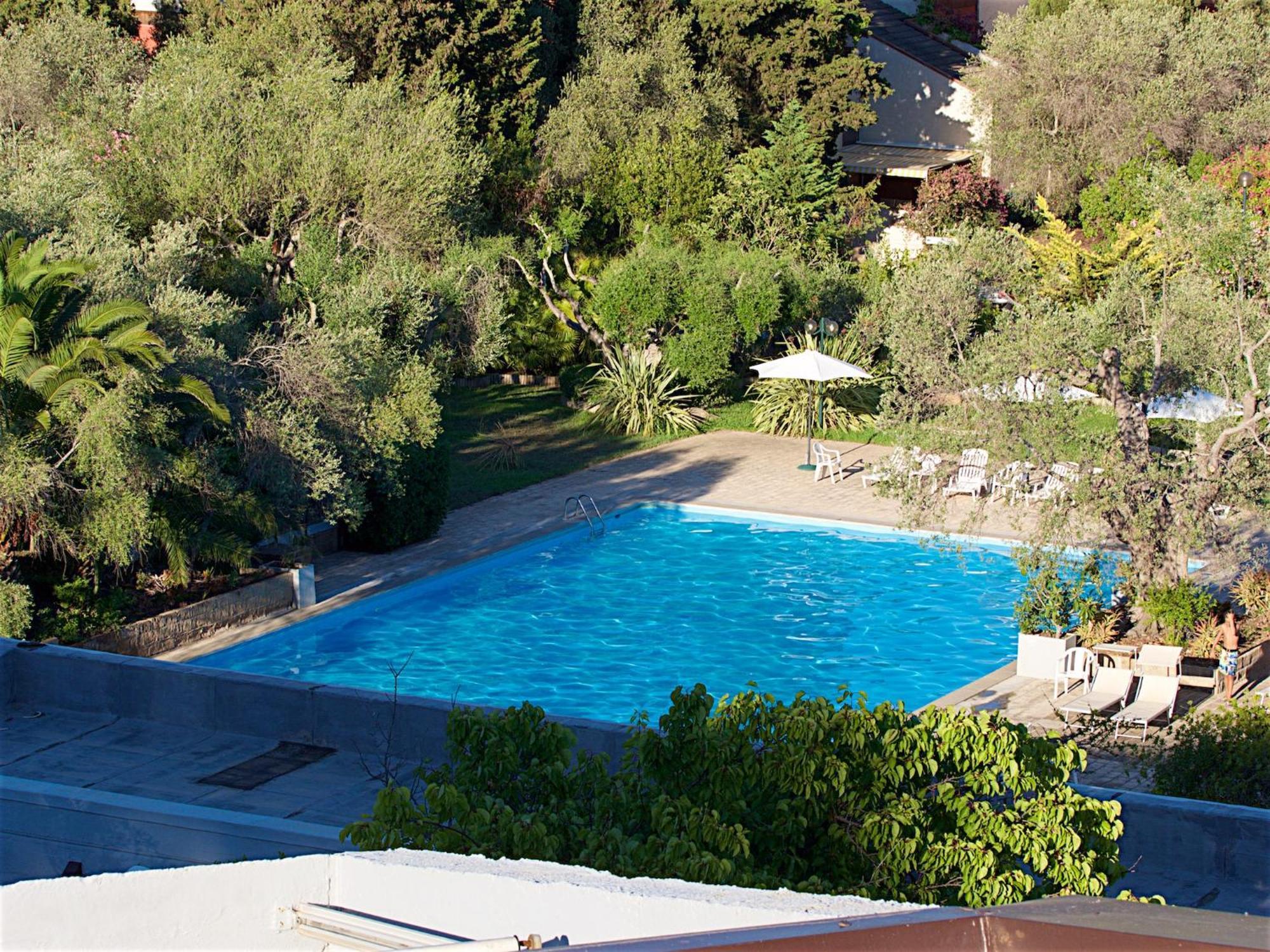 Residence Solemaremma カスティリオーネ・デッラ・ペスカーイア エクステリア 写真