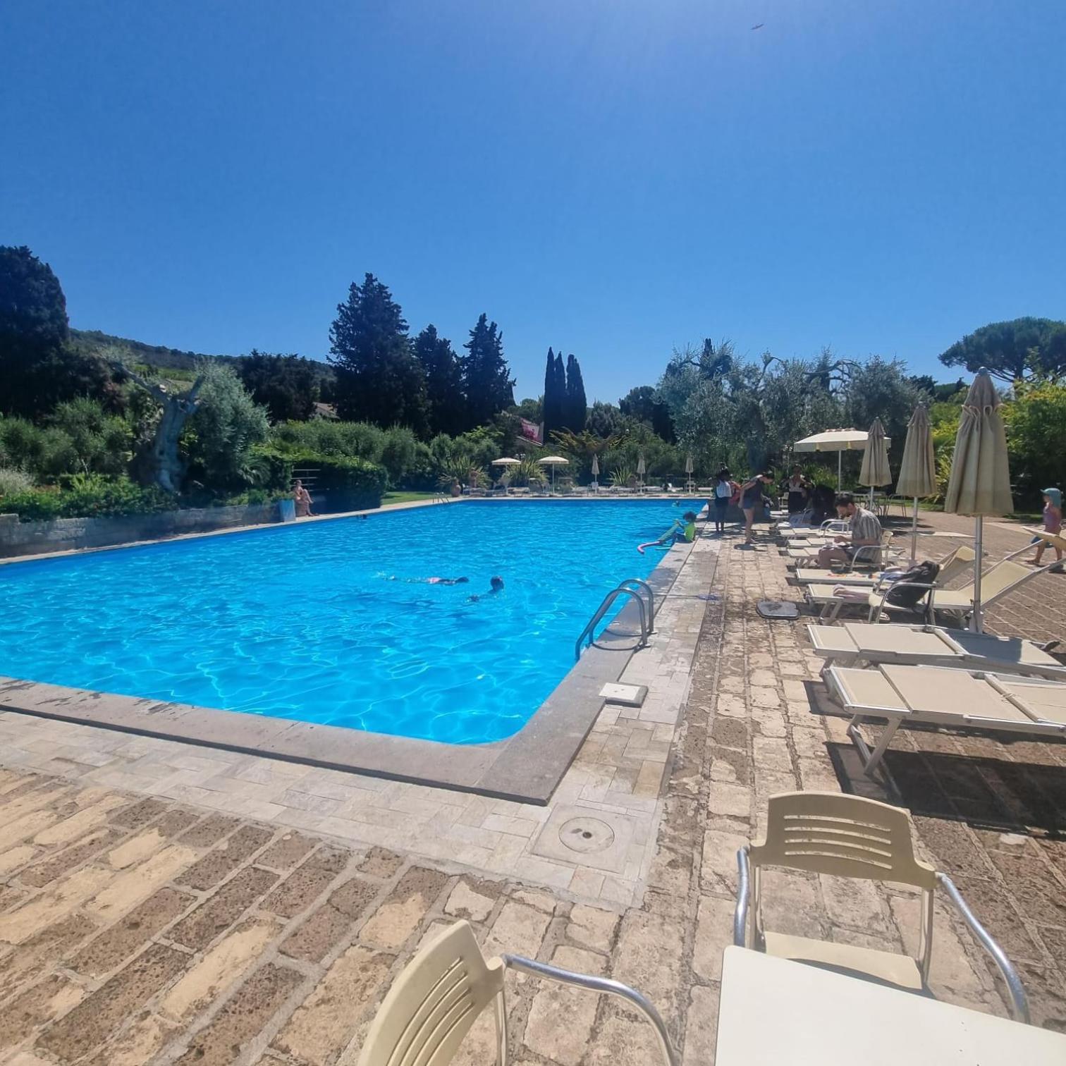 Residence Solemaremma カスティリオーネ・デッラ・ペスカーイア エクステリア 写真